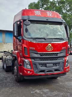 Dongfeng Liuzhou Chenglong H5 430 hp 6X4 - ფოტო 3