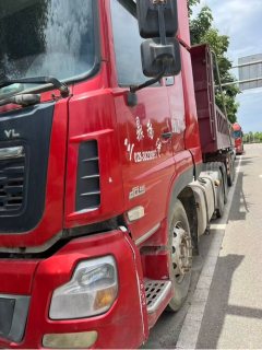 Dongfeng Tianlong VL 450 hp 6X4 - photo 1