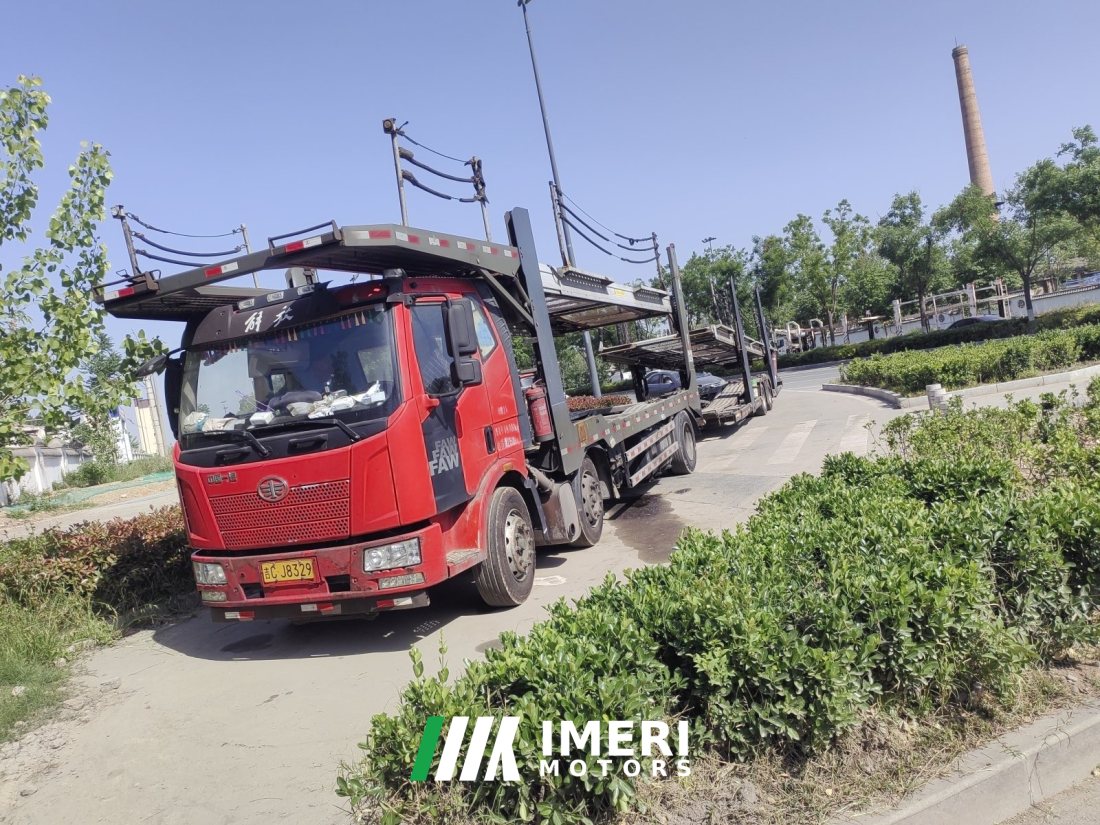 FAW Jiefang J6P 360 hp 4X2 - truck from China