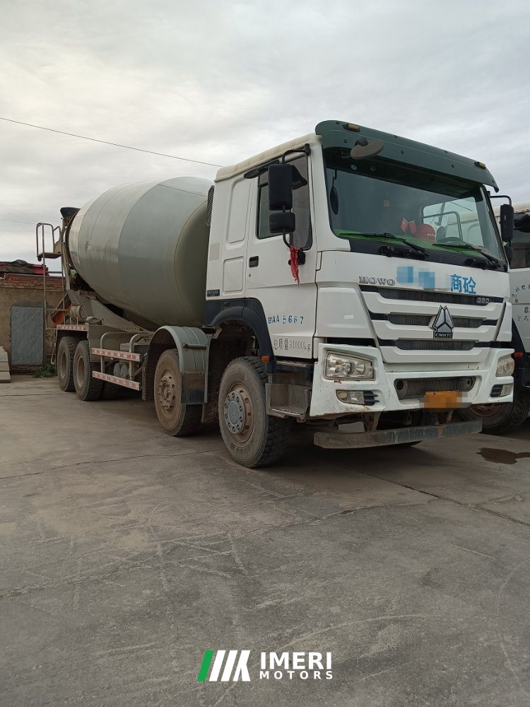 2018 Sinotruk HOWO HOWO-7 380 hp 8X4