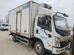 Hyundai 300 130 hp 4X2 4.2 m - photo 1