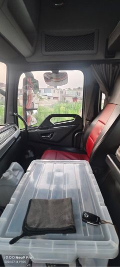 Dongfeng Tianlong KL 465 hp 6X4 - photo 4