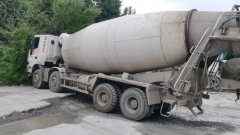SAIC Hongyan Genlyon 320 hp 8X4 - ფოტო 1