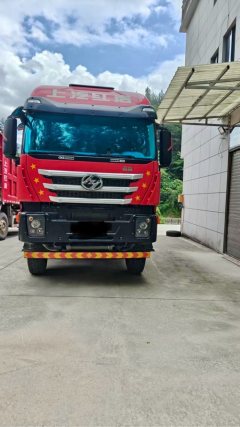SAIC Hongyan Genlyon 560 hp 8X4 8.8 m - ფოტო 1
