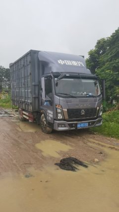 SINOTRUK HOWO Light Duty Truck Commander 150 hp 4X2 4.2 m - ფოტო 1