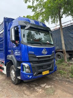 Dongfeng Liuzhou Chenglong H5 220 hp 4X2 6.8 m - ფოტო 3