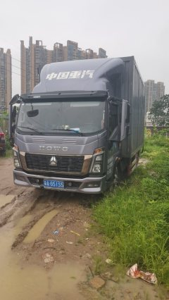 SINOTRUK HOWO Light Duty Truck Commander 150 hp 4X2 4.2 m - ფოტო 1
