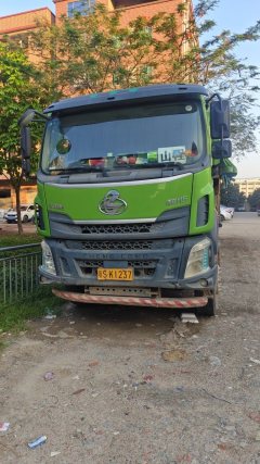 Dongfeng Liuzhou Chenglong H5 330 hp 8X4 5.6 m - photo 10