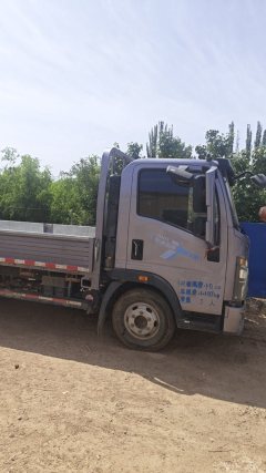SINOTRUK HOWO Light Duty Truck Commander 130 hp 4X2 3.85 m - ფოტო 2