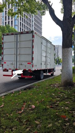 Dongfeng W15 123 hp 4X2 4.18 m - ფოტო 2