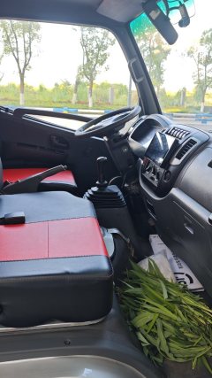 Dongfeng W15 123 hp 4X2 4.18 m - ფოტო 6