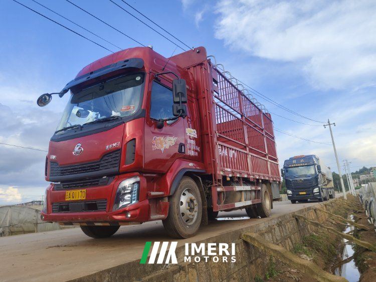 2025 Dongfeng Liuzhou New Chenglong M3 220 hp 4X2 5.8 m
