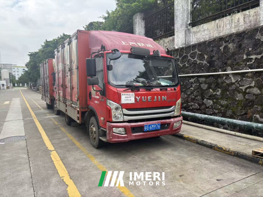 SAIC Yuejin Surpasses the C-Class 143 hp 4X2 4.17 m - truck from China
