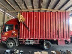 SINOTRUK HOWO Light Duty Truck Royal Faction 160 hp 4X2 4.5 m - photo 8