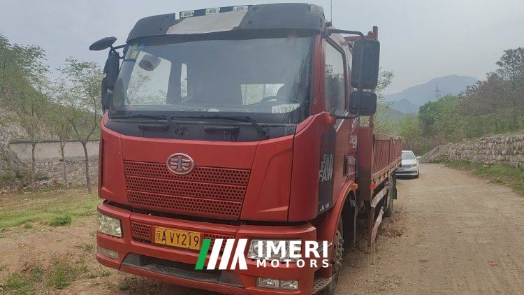 2019 FAW Jiefang J6L 220 hp 4X2 6.75 m