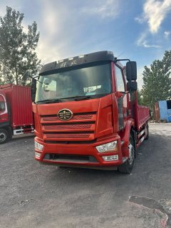 FAW Jiefang J6L 240 hp 4X2 6.75 m - ფოტო 1