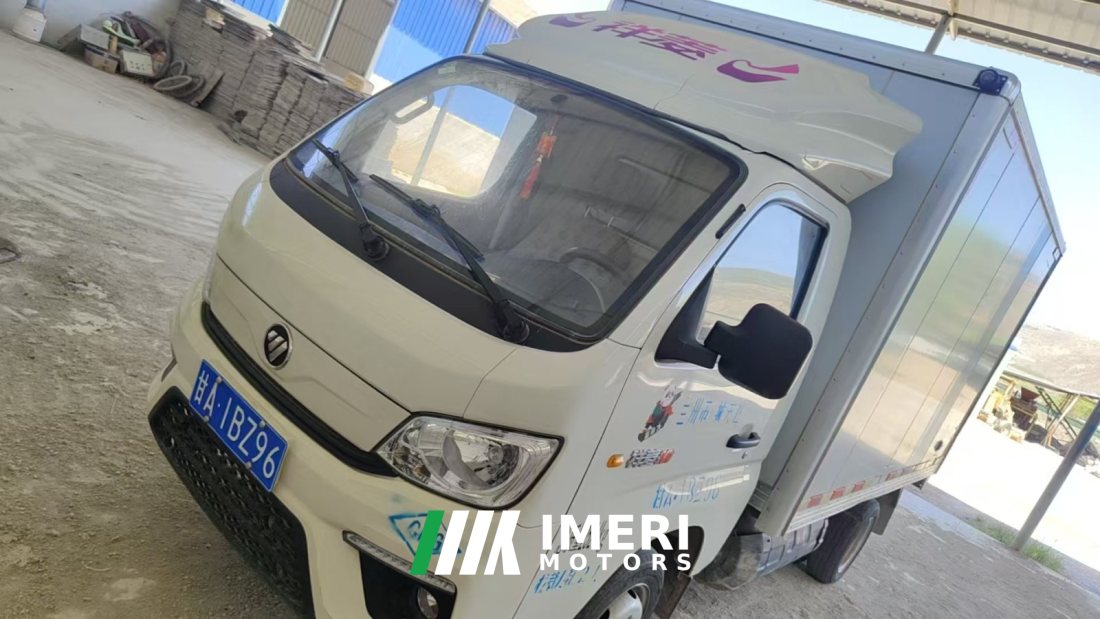 Foton M1 105 hp 4X2 3.3 m - truck from China