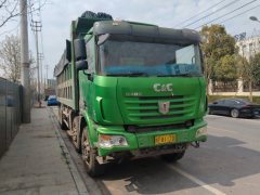 United Trucks U 440 hp 8X4 8 m - ფოტო 2