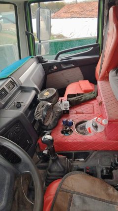 United Trucks U 440 hp 8X4 8 m - ფოტო 9