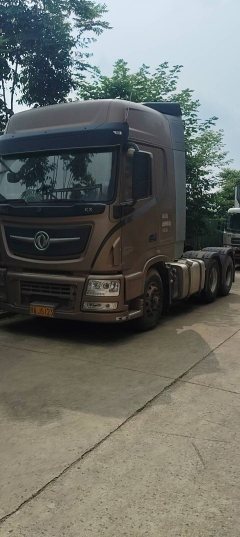 Dongfeng Tianlong KL 560 hp 6X4 - photo 5