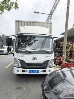 Dongfeng Liuzhou Chenglong L3 160 hp 4X2 4.2 m - photo 3