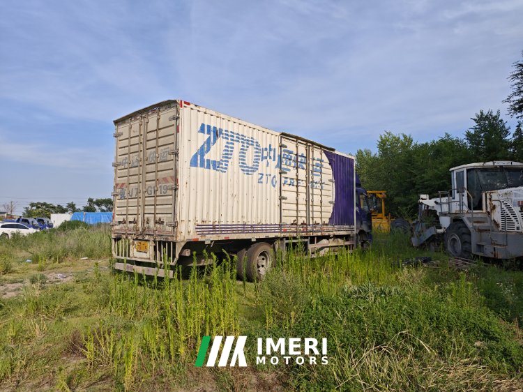 2018 FAW Jiefang J6L 180 hp 4X2 7.7 m