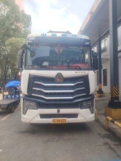 Sinotruk HOWO Max 350 hp 4X2 6.8 m - ფოტო 2