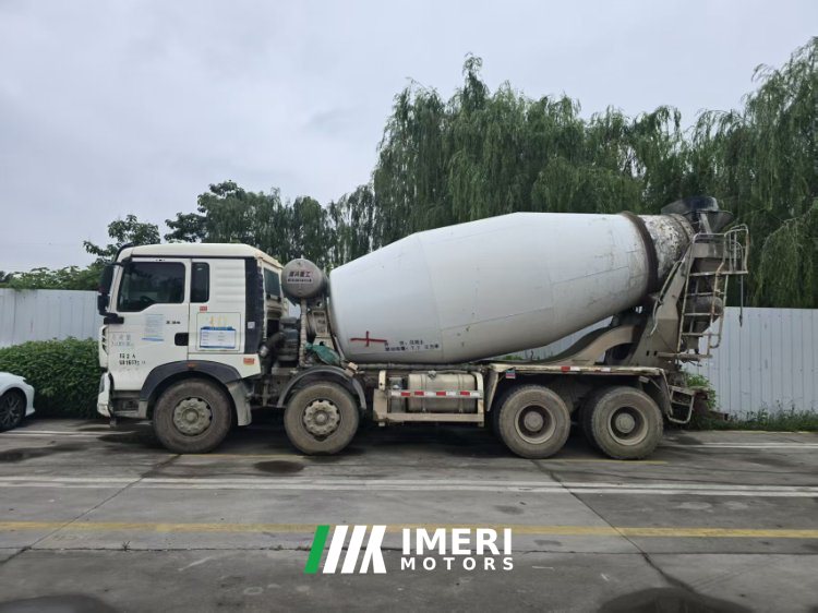 2020 Sinotruk HOWO T5G 340 hp 8X4