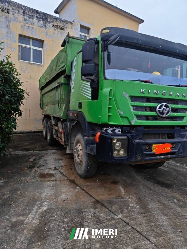 2018 SAIC Hongyan 360 hp 6X4 5.6 m