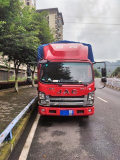 JAC M7 143 hp 4X2 4.18 m - ფოტო 1