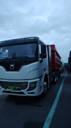 XCMG XG2M(P5) 460 hp 6X4 - photo 5
