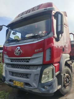 Dongfeng Liuzhou Chenglong H5 375 hp 6X4 - ფოტო 4