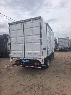 SINOTRUK HOWO Light Duty Truck Commander 120 hp 4X2 4.15 m - ფოტო 5