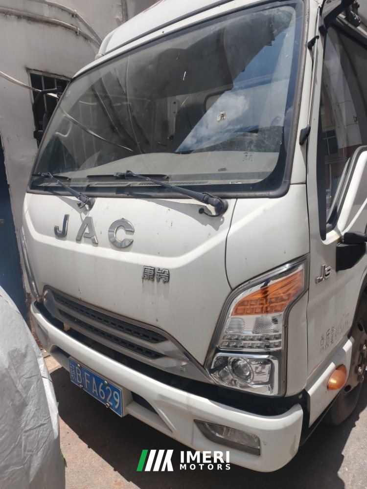 2021 JAC J5 116 hp 4X2 4.15 m