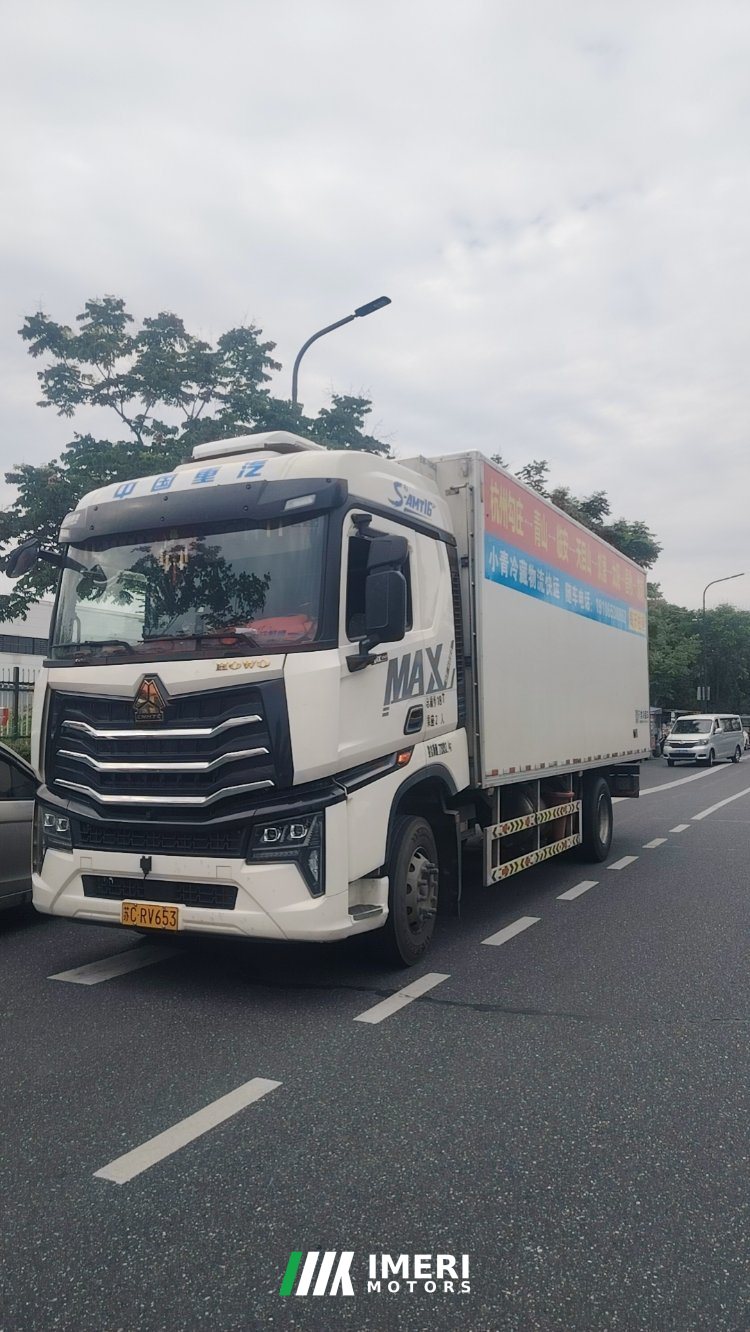 Sinotruk HOWO Max 350 hp 4X2 - სატვირთო ჩინეთიდან