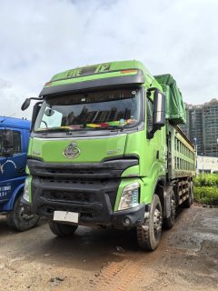 Dongfeng Liuzhou Chenglong H7 460 hp 8X4 8.2 m - ფოტო 1
