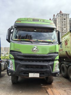 Dongfeng Liuzhou Chenglong H7 460 hp 8X4 8.2 m - ფოტო 2