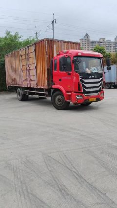 JAC Gallop GAC Higer K5 160 hp 4X2 6.8 m - ფოტო 3