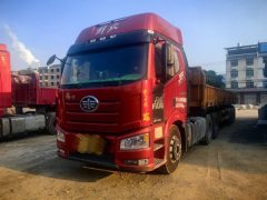 FAW Jiefang J6P 460 hp 6X4 - photo 2