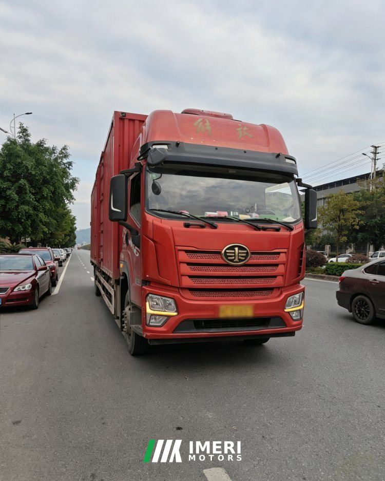 2023 FAW Jiefang JK6 290 hp 4X2 6.8 m