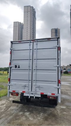 Foton Ollin Express 129 hp 4X2 4.14 m - photo 5