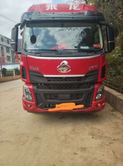 Dongfeng Liuzhou Chenglong H5 350 hp 4X2 6.8 m - ფოტო 1