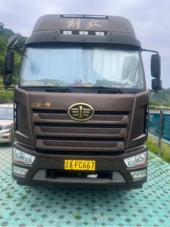 FAW Jiefang J6L 260 hp 4X2 6.8 m - ფოტო 1