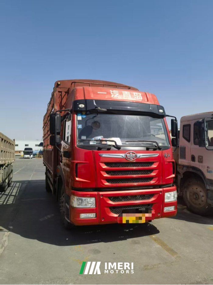 2018 FAW Jiefang Dragon VH 180 hp 4X2 6.75 m