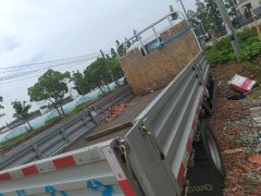 SINOTRUK HOWO Light Duty Truck Hanjiang 140 hp 4X2 4.15 m - ფოტო 3