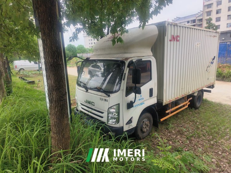 JMC Classic Kaiyun 129 hp 4X2 4.08 m - truck from China