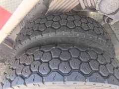 Sinotruk HOWO chassis 340 hp 8X4 - photo 4
