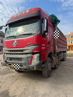 Dongfeng Liuzhou Chenglong H7 500 hp 8X4 8.2 m - photo 1