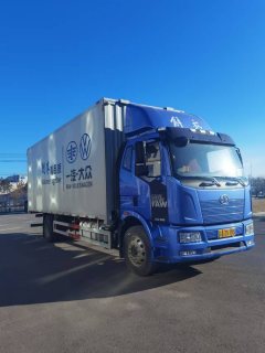 FAW Jiefang J6L 220 hp 4X2 7.7 m - ფოტო 1
