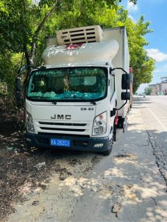 JMC 173 hp 4X2 4.2 m - фото 1